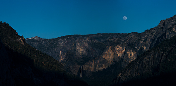 moonrise over the valley